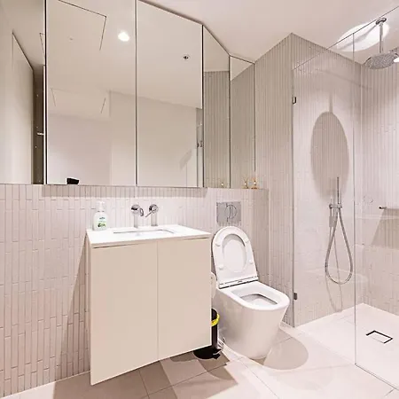 Bright Urban Oasis Apartment Melbourne Exterior photo